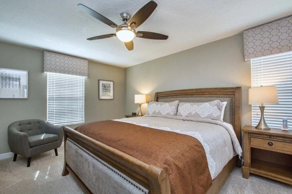 Storey Lake- 6 Bedroom Pool Home- 1654ST