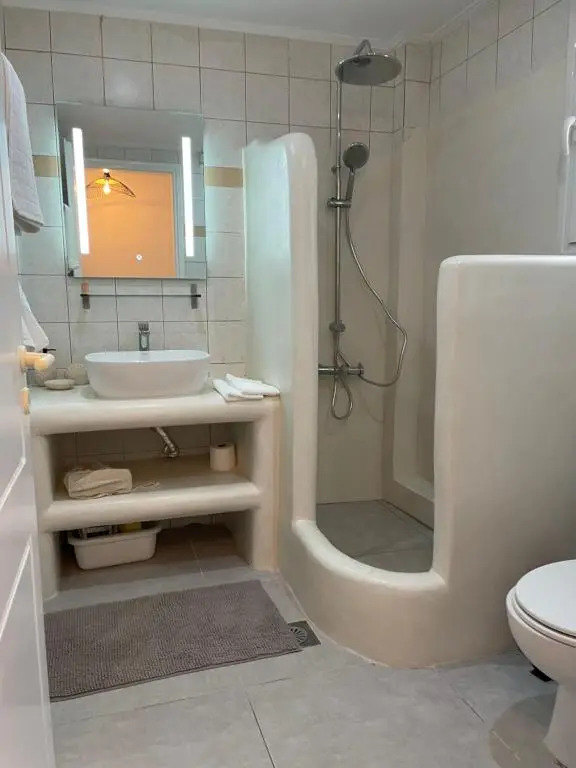Lovely 2-bedroom apartment in the heart of Ermioni