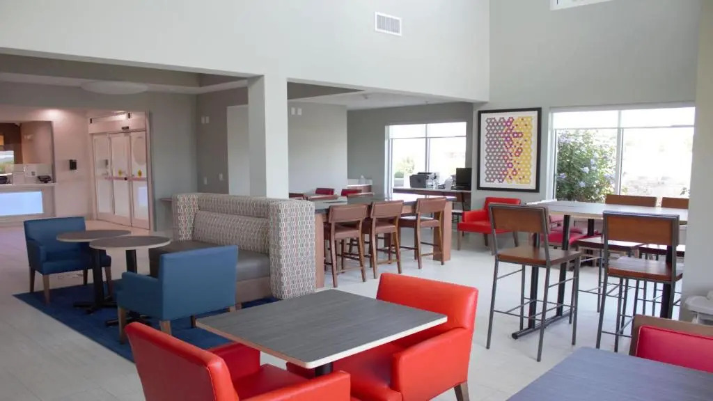 Holiday Inn Express & Suites Somerset Central by IHG