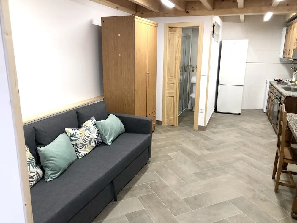 Studio in Luarca, With Wonderful Mountain View and Enclosed Garden - 700 m From the Beach