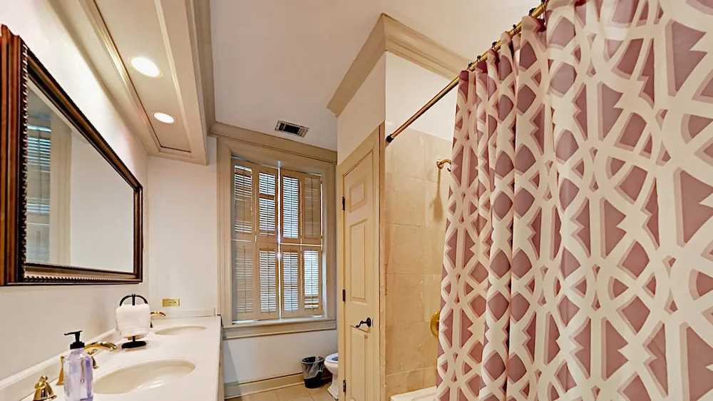 125 E Liberty Home 2 Bedrooms 2.5 Bathrooms Townhouse