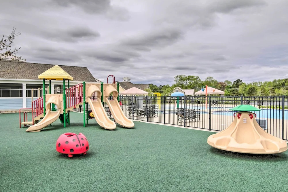 Family-friendly Home: 4 Mi to Bethany Beach!
