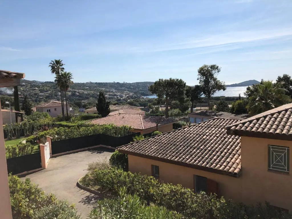 PORTICCIO, AGOSTA PLAGE vue mer pour 6 p, 2 ch, PROMO 7 nuits