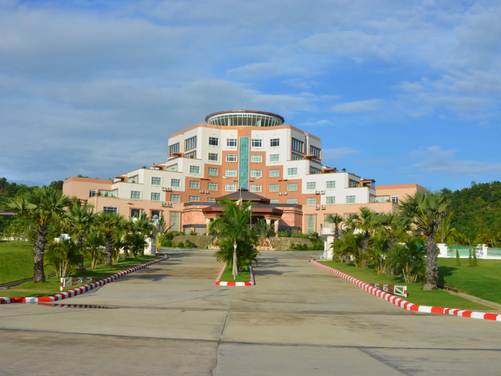 Oattara Thiri Hotel