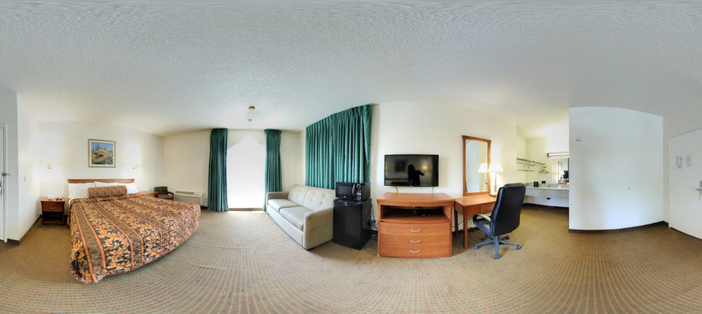 Riverside Inn & Suites