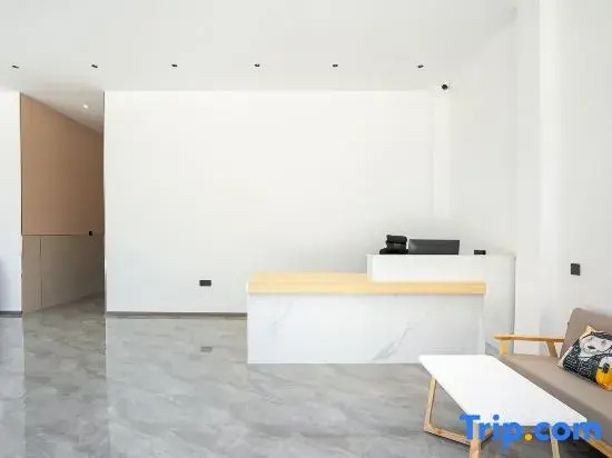 Liangqi Mountain House Homestay (Beihai Silver Beach)