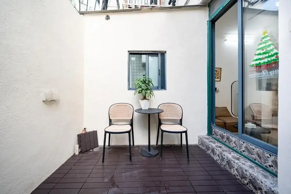 Shanghai Hills & Zinn Courtyard BNB
