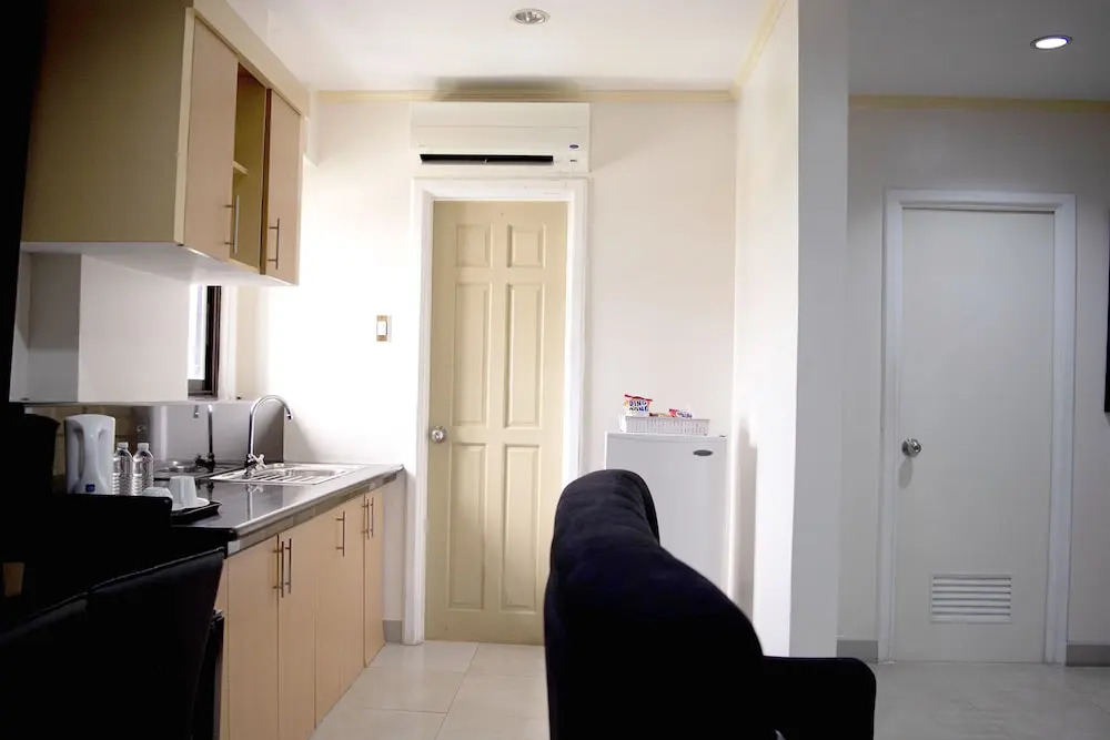 OYO 506 153 Executive Suites