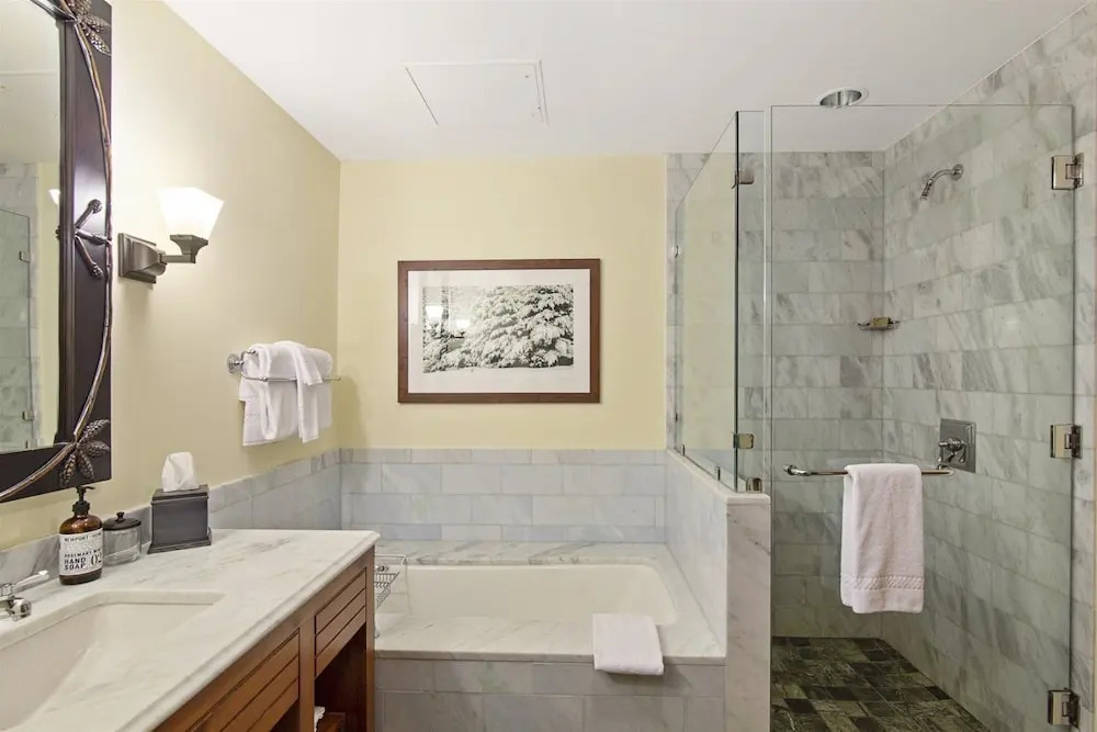 1325 Studio @ The Lodge at Spruce Peak