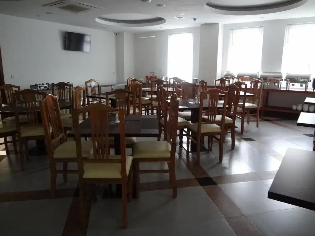 Hotel 365