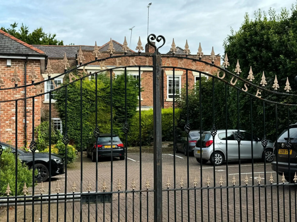 Chester Racecourse Townhouse 23 Black friars