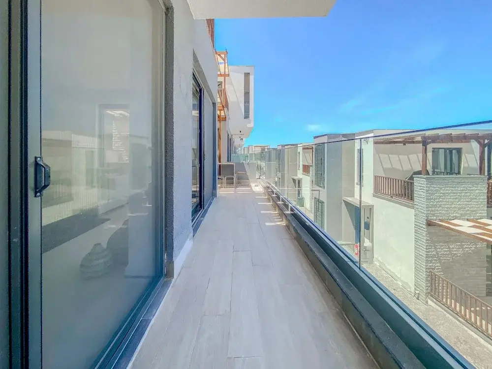 Sea View House w Balcony 3 min to Beach in Milas