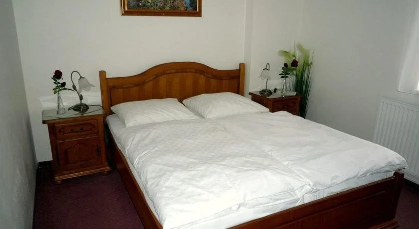 Golden Golem hotel & Spa