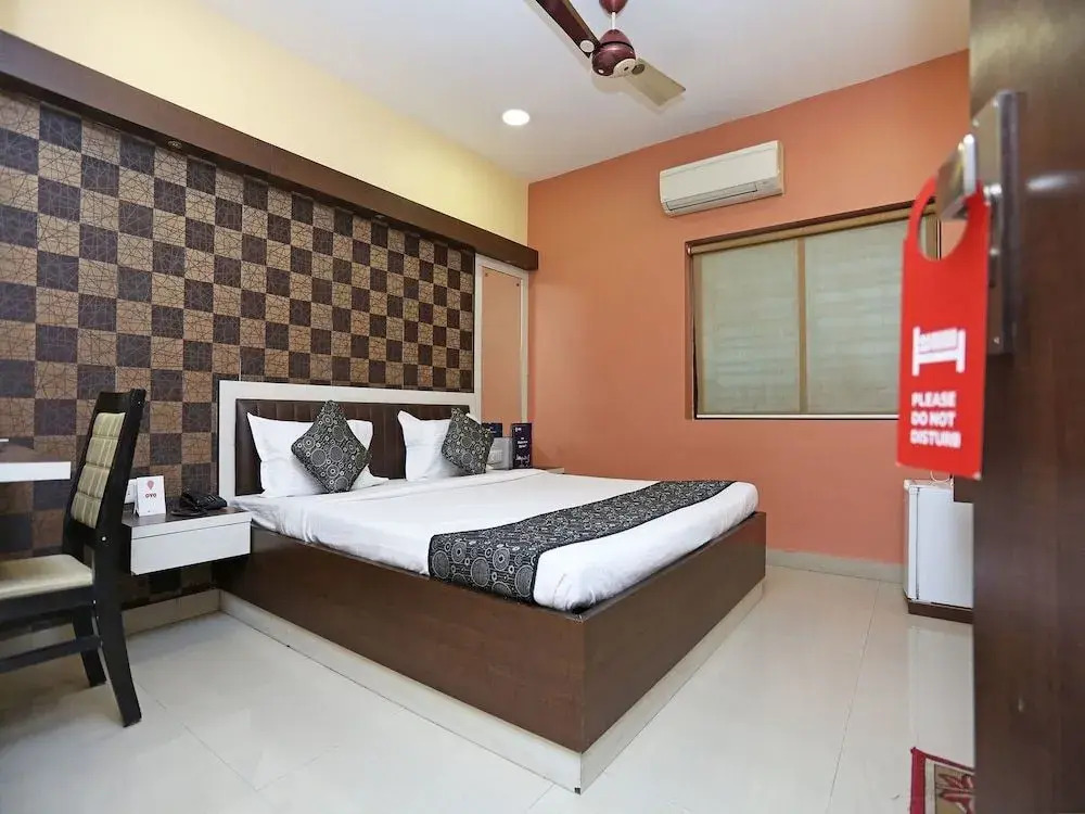 OYO 987 Hotel Pawan Putra