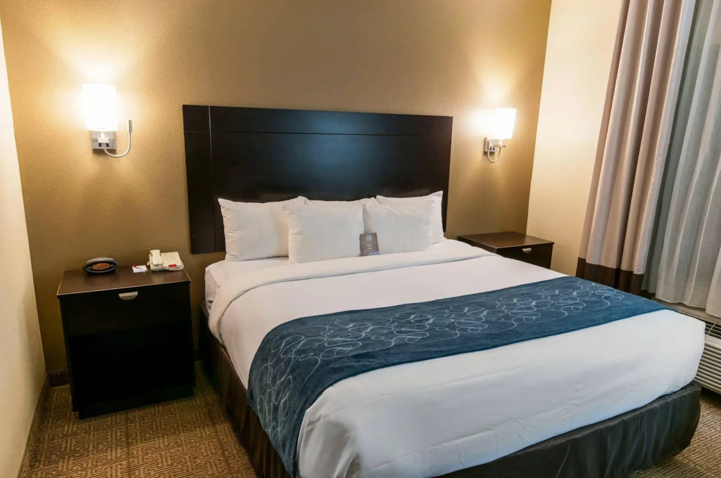 Spark By Hilton Houston Hobby Airport