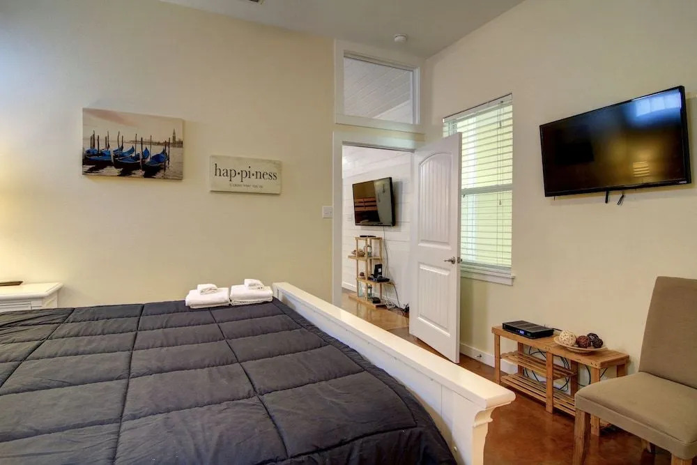 Sun Castle Pb221 3 Bedrooms 3 Bathrooms Condo