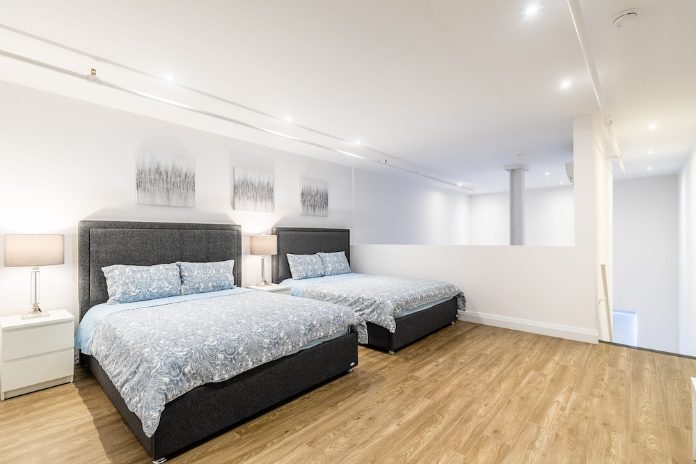 GLOBALSTAY. Dundurn Lofts. Free parking. Gym