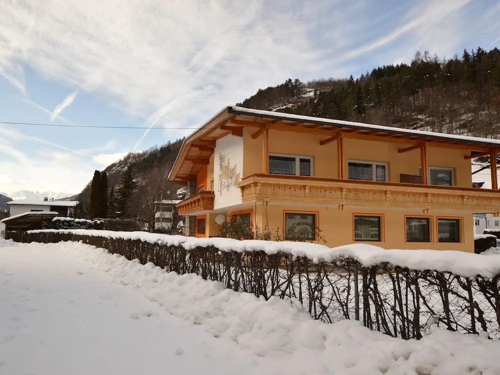 Apartment in Oetz With Balcony, Ski Storage, Fitness Room