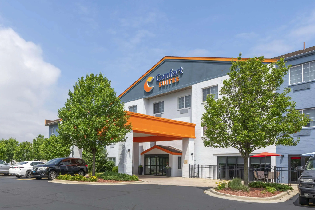 Comfort Suites Elgin Northwest