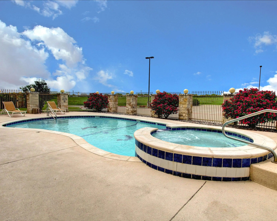Comfort Inn & Suites Alvarado