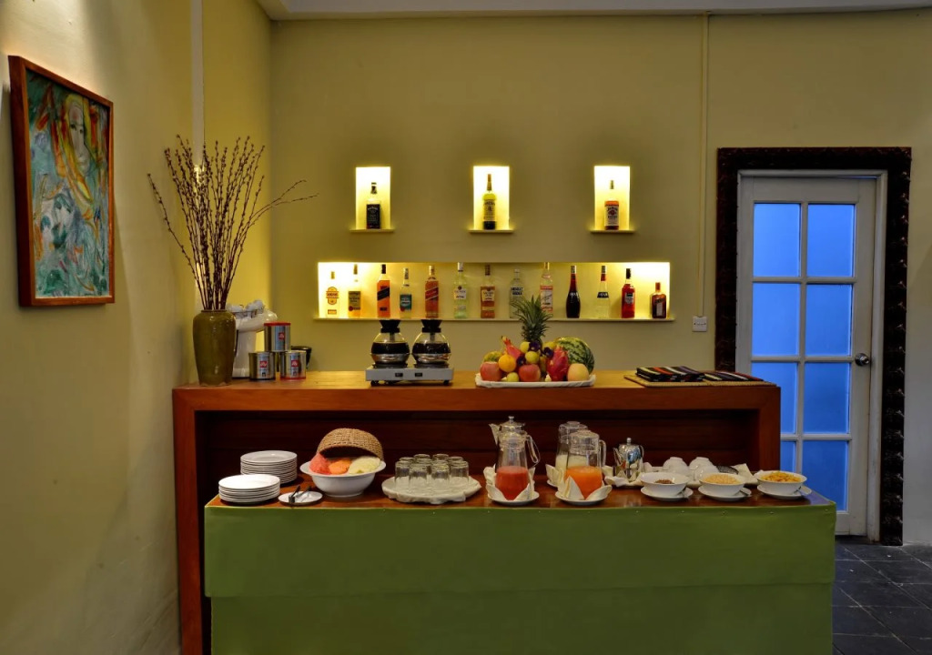 Oasis Hotel