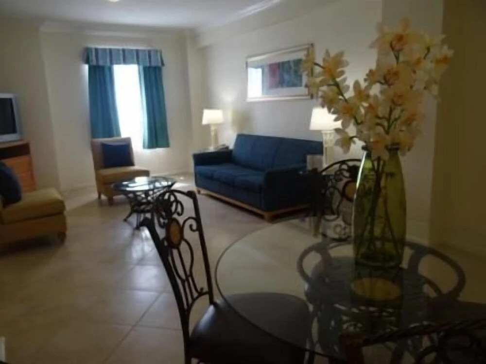 Hollywood Beach Resort -two Bedrooms Sleeps 6