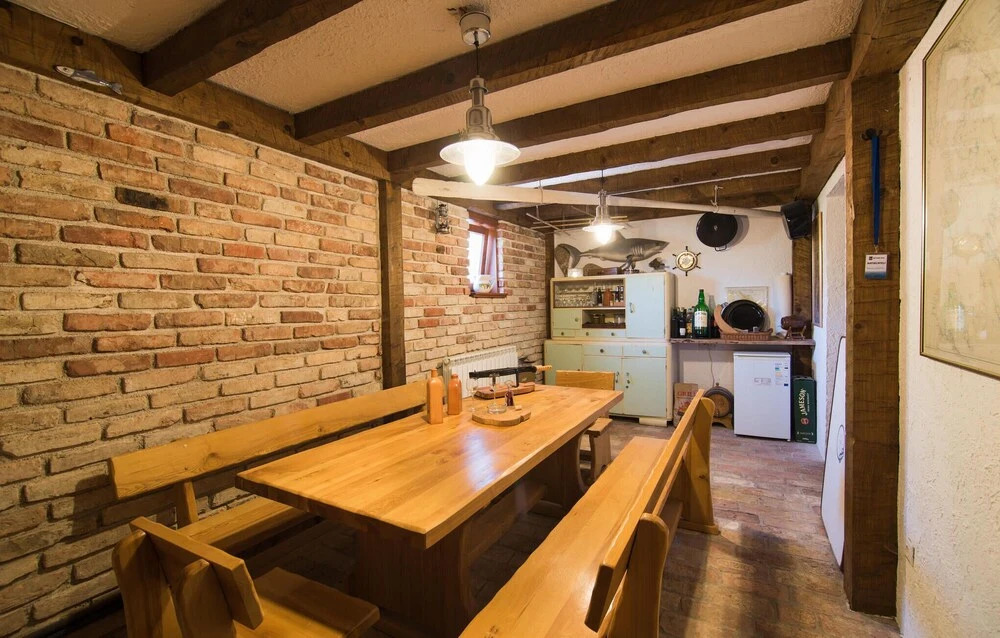 Stunning Home in Icici With Sauna, Wifi and 4 Bedrooms