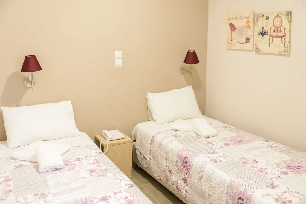 LUX Hotel 5 mins walk from port of Piraeus and metro station