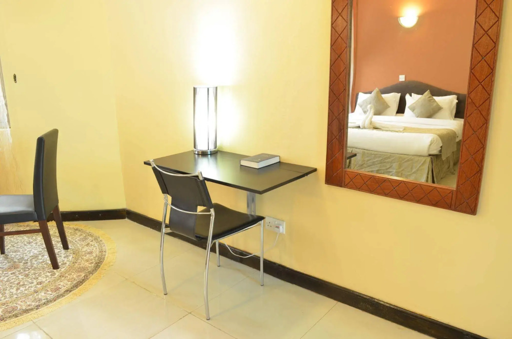 Royal City Hotel