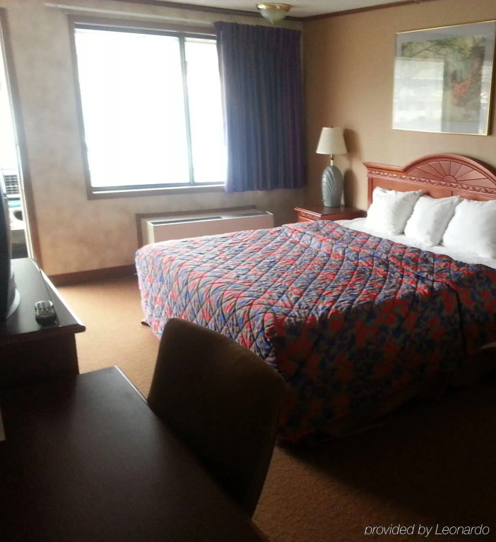 Americas Best Value Inn And Suites-Monroe