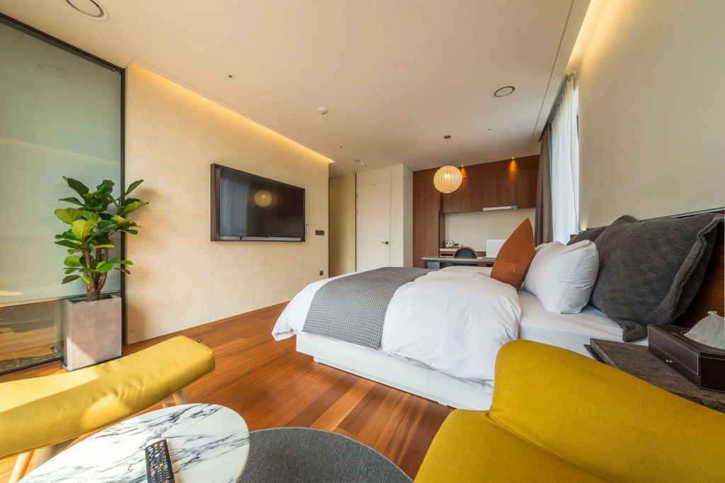 Dobong Hotel Bay204