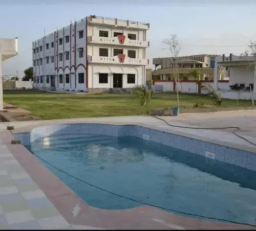 Hotel Aditya Palace