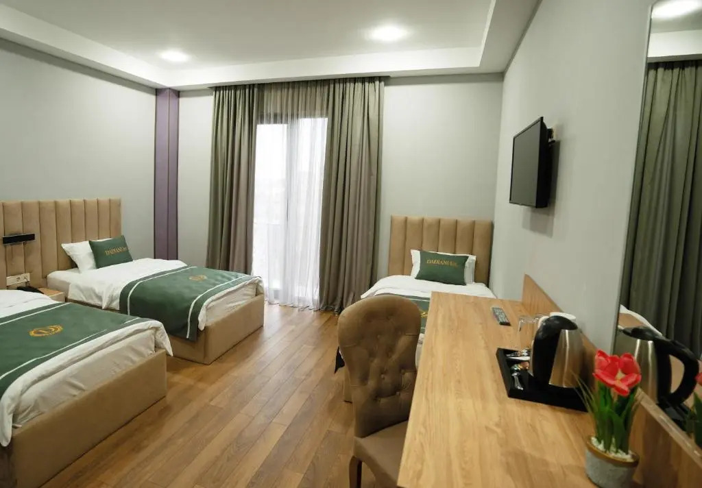 Отель DADIANI Inn