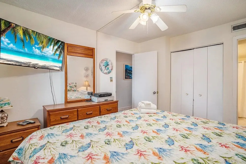 0307 Waters Edge Resort 1 Bedroom Condo by RedAwning