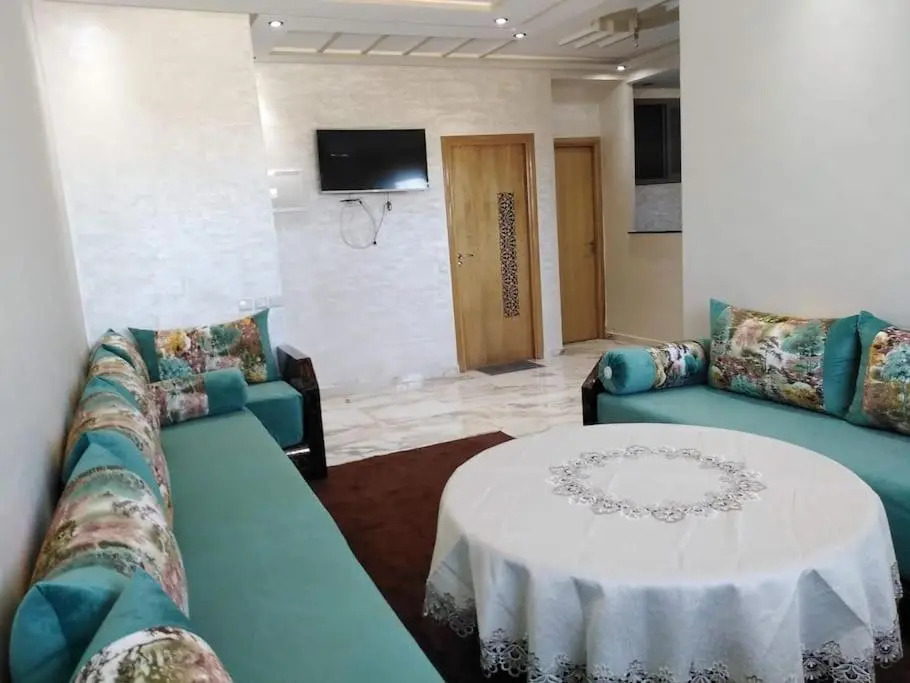 Appartement bien situé Dahomey city . Bahia beach