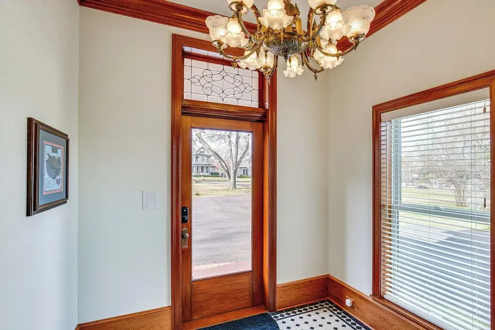 Historic Charnwood Guest House- 1 Mile to Downtown