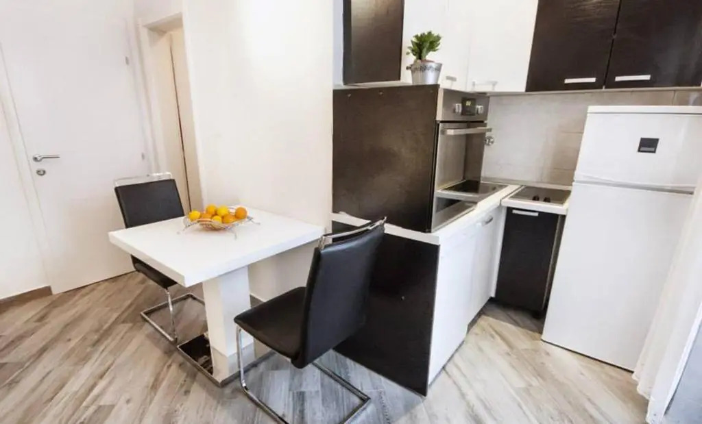 Apartments Laledo