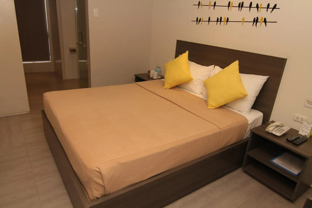 Mabolo Royal Hotel