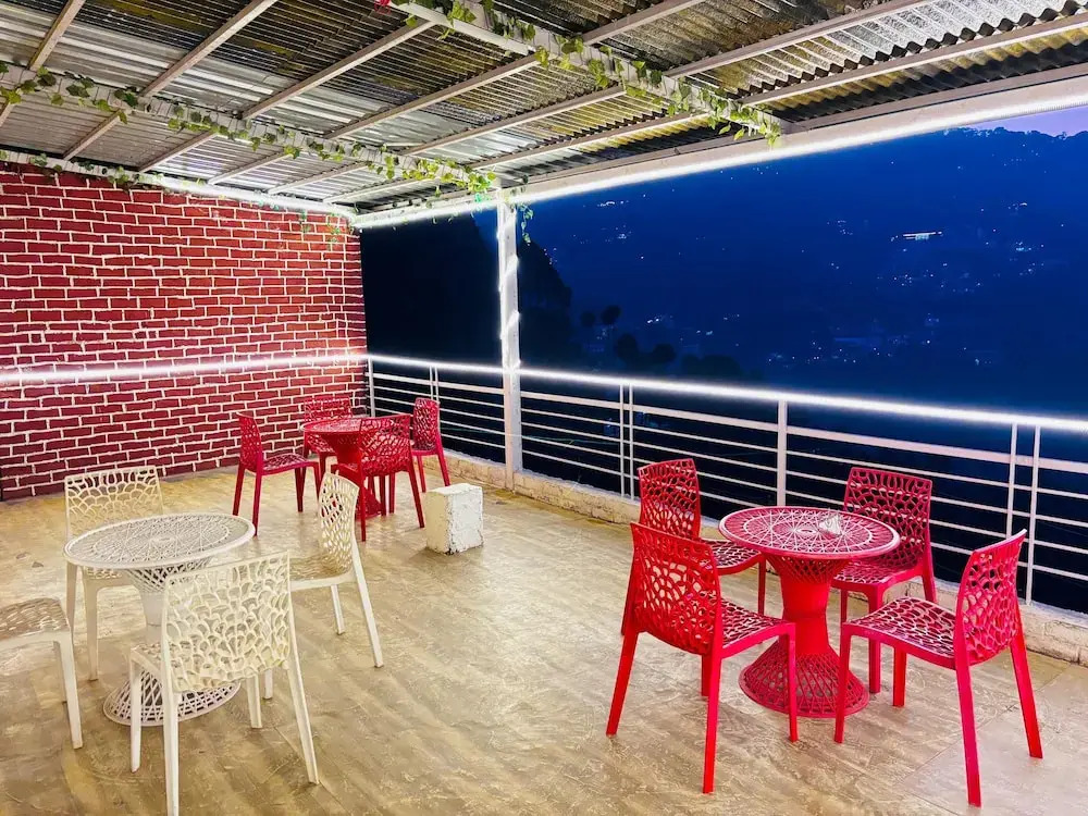 Red Stone Kasauli