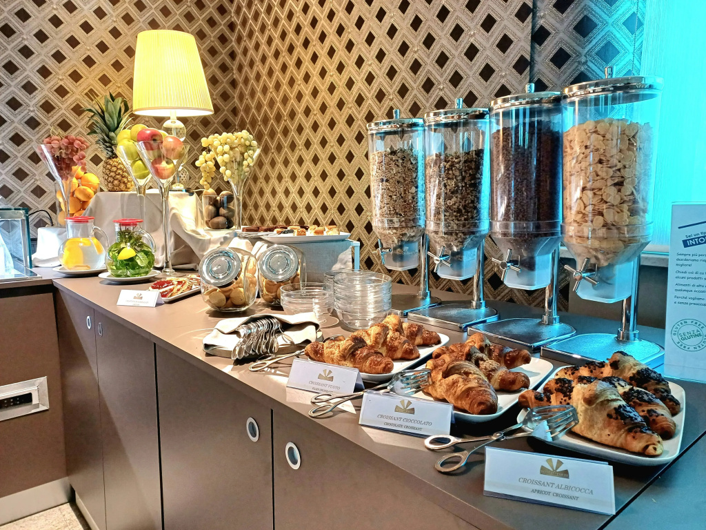 Hotel Parisi
