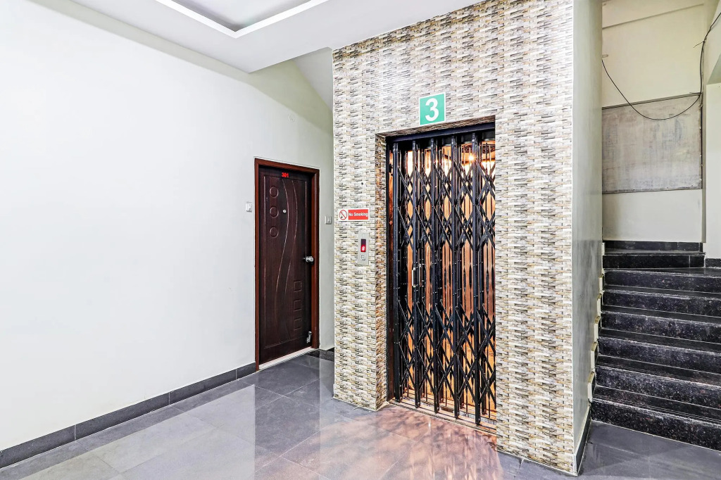 FabExpress Lucky Hotels II