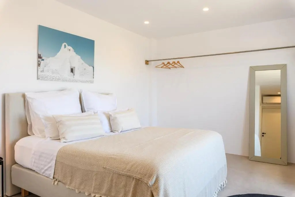 Halu Luxury Villa - 8 Bedrooms