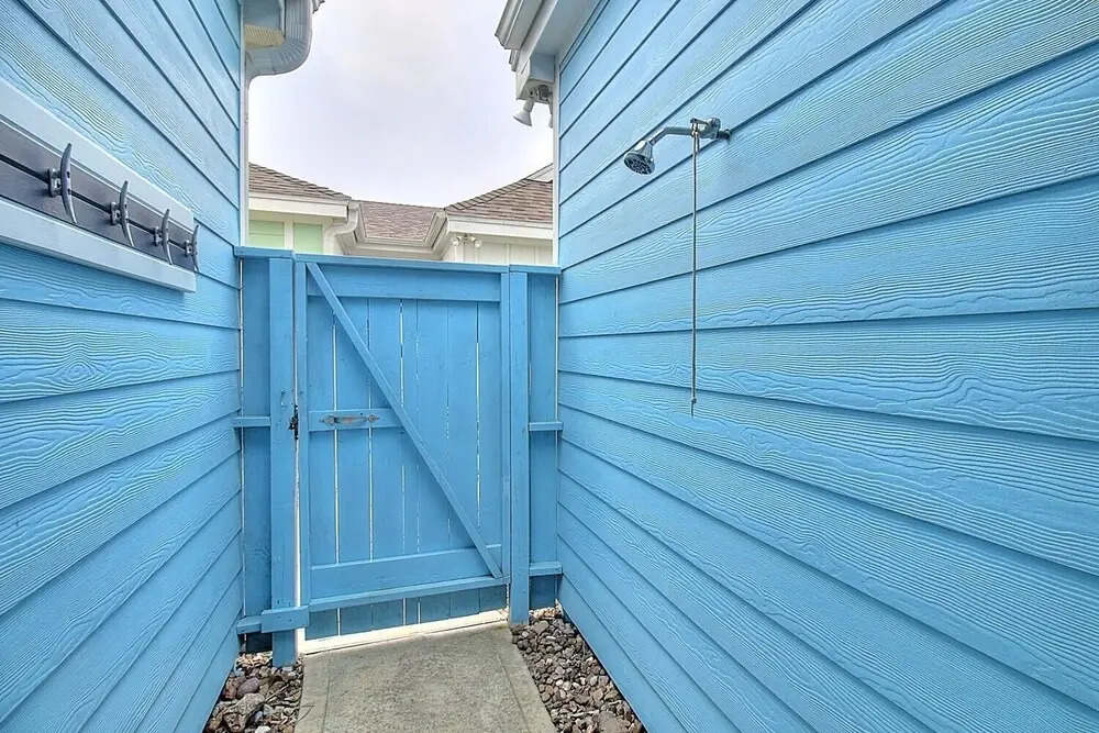 Blue Pelican 3 Bedroom Townhouse by Redawning