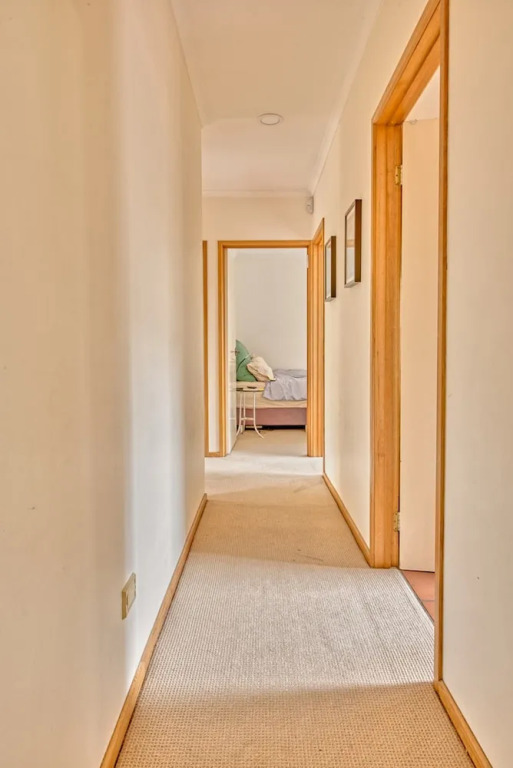 Spacious family home St Kilda