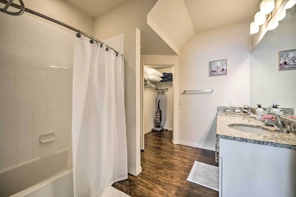 Resort Villa w/ Pool Access ~ 7 Mi to Disney!