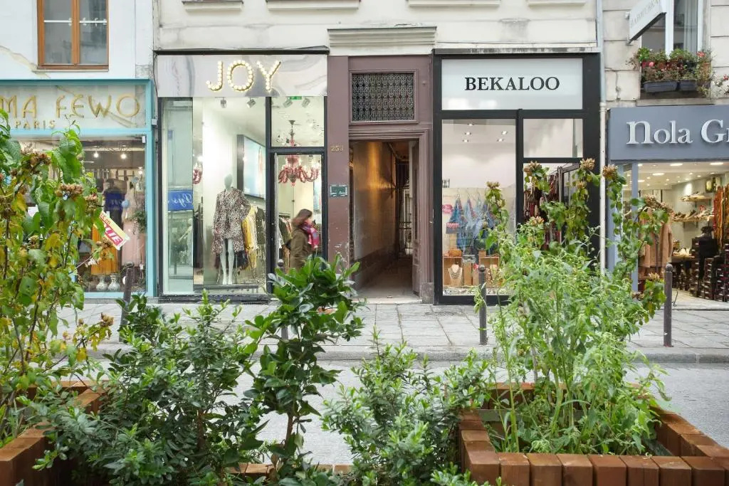 253, 2BDR Center of PARIS