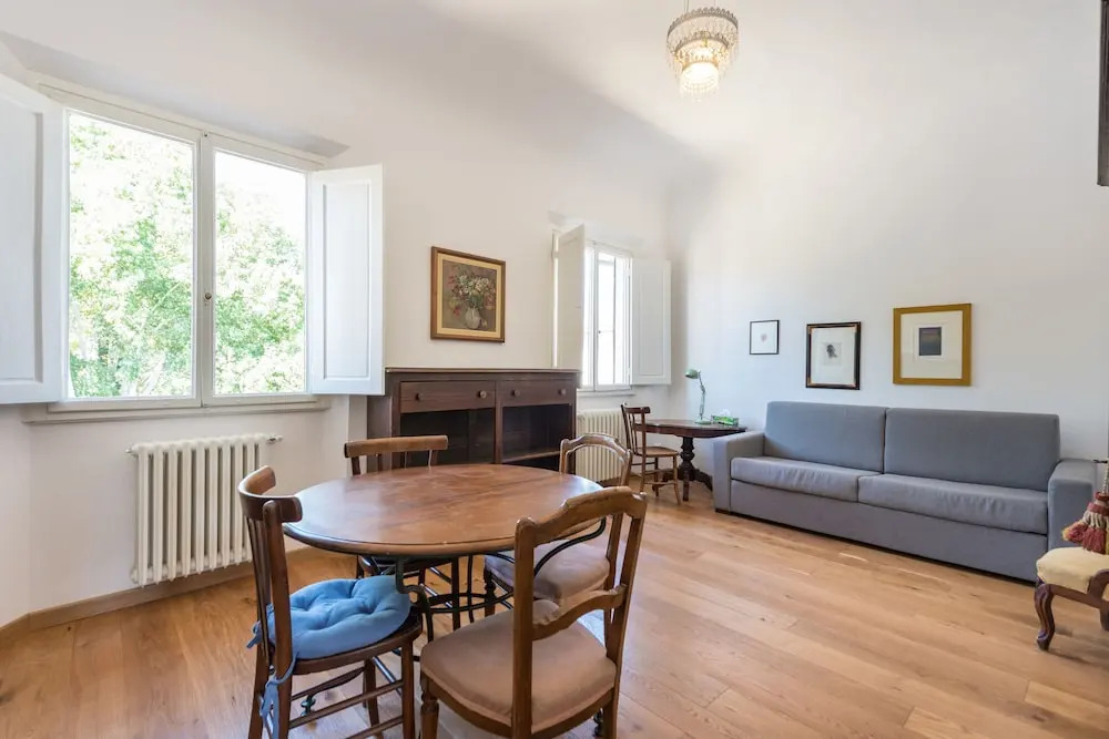 Pitti Cozy Apartment With Terrace