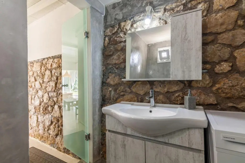 George's Island House with Plunge Pool