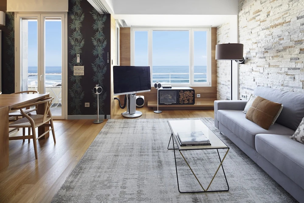 Kantauri Apartment by FeelFree Rentals