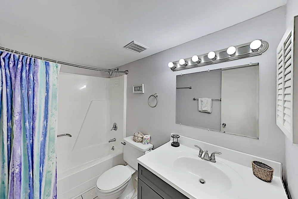 542nd98c 2 Bedroom Condo